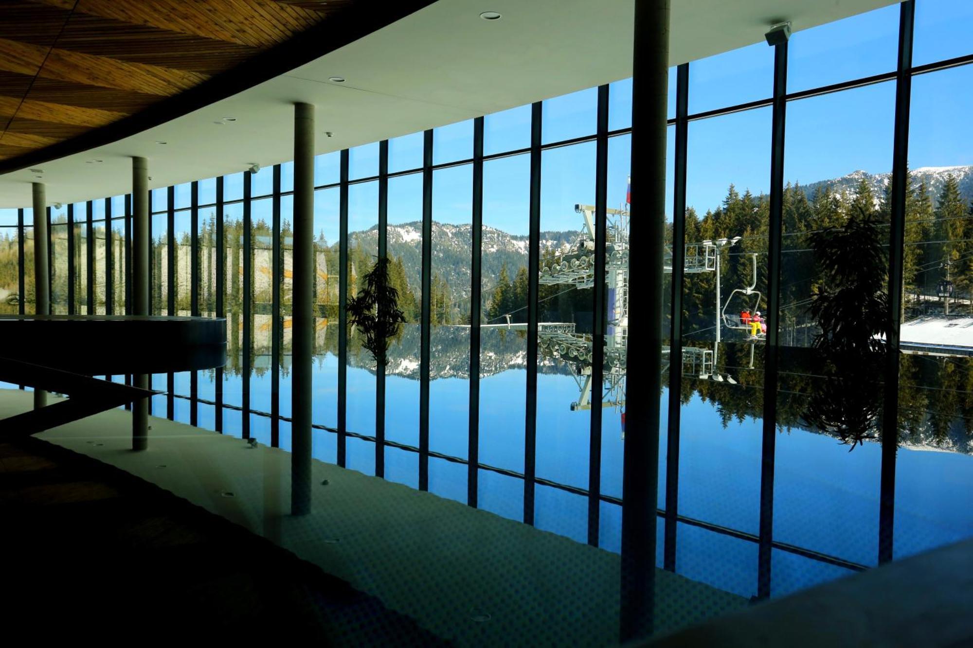 דמנובסקה דולינה Hotel Sorea Snp מראה חיצוני תמונה