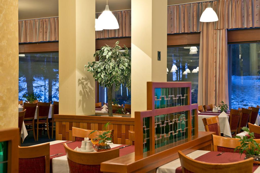 דמנובסקה דולינה Hotel Sorea Snp מראה חיצוני תמונה