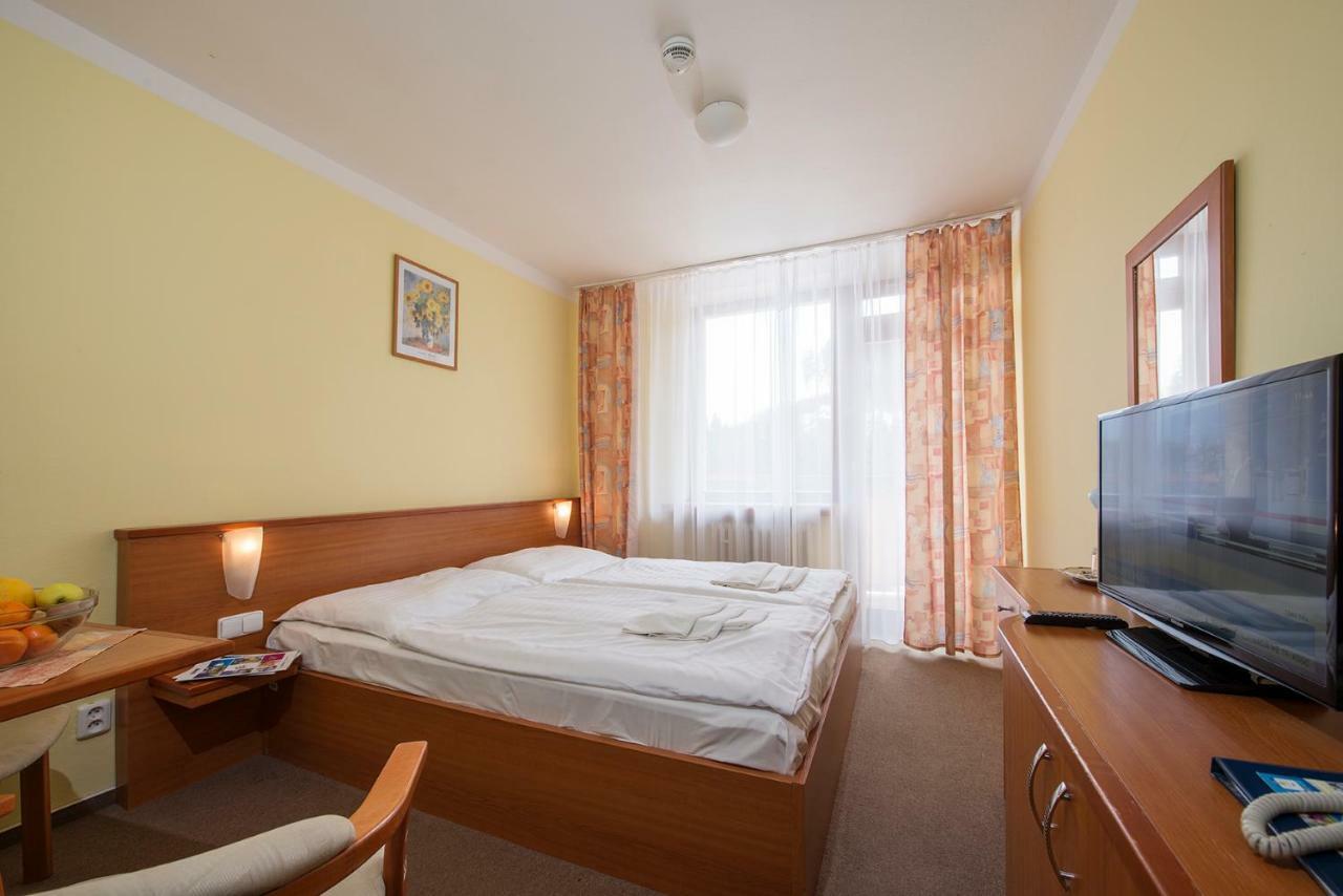 דמנובסקה דולינה Hotel Sorea Snp מראה חיצוני תמונה