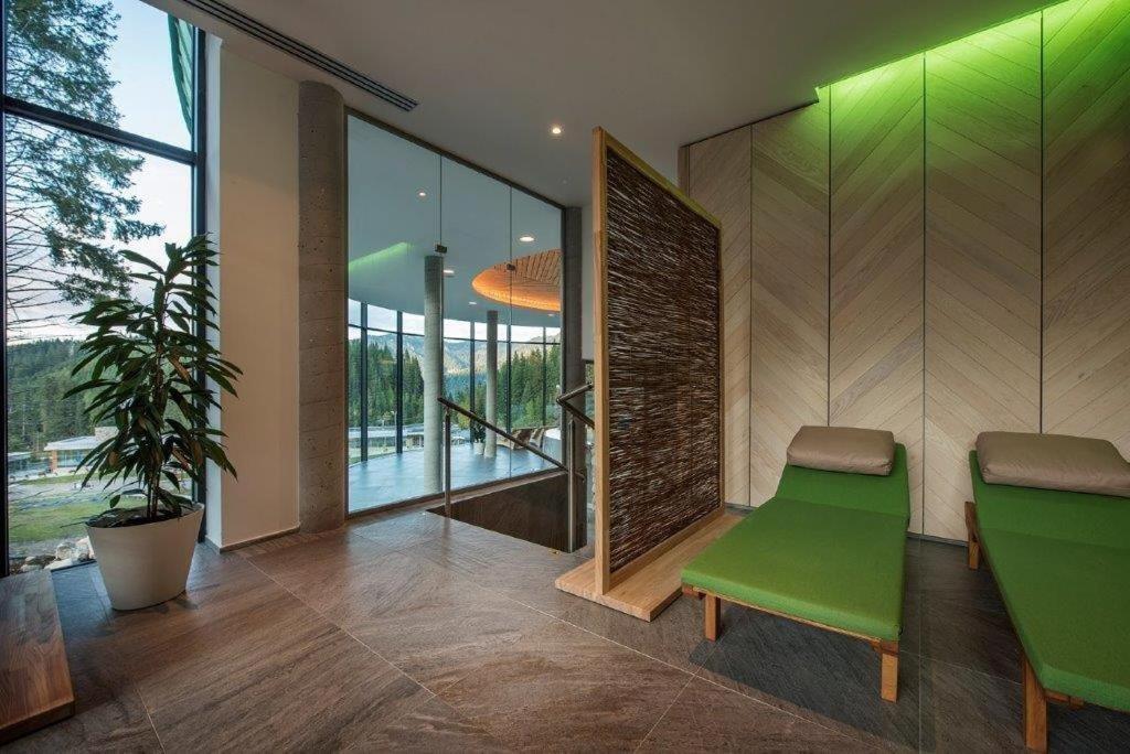 דמנובסקה דולינה Hotel Sorea Snp מראה חיצוני תמונה
